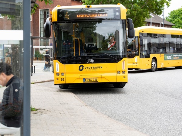 Billede af en bybus